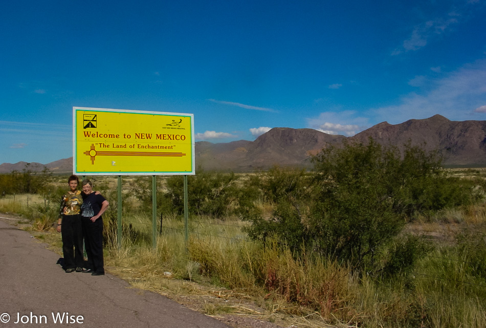 Caroline Wise and Jutta Engelhardt at the New Mexico State Line near Rodeo, New Mexico