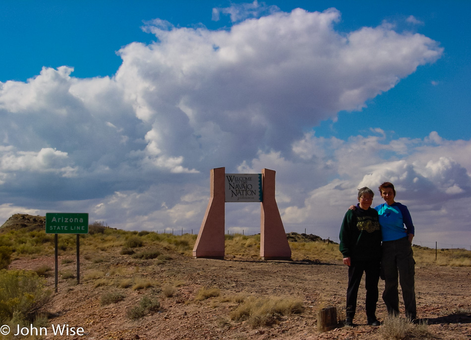 Jutta Engelhardt and Caroline Wise at an Arizona state line