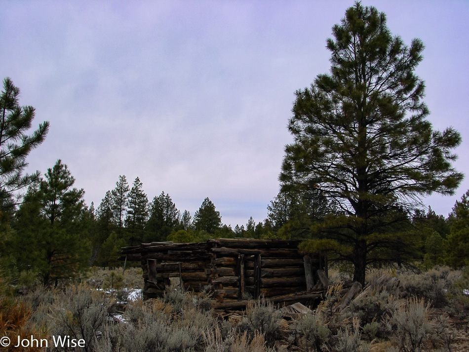 Cabin near Route 66 in Northern Arizona