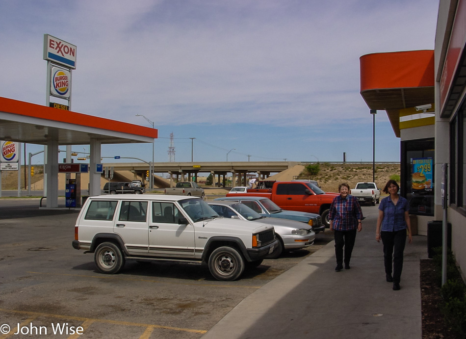 Jutta Engelhardt and Caroline Wise off Interstate 10 in Texas