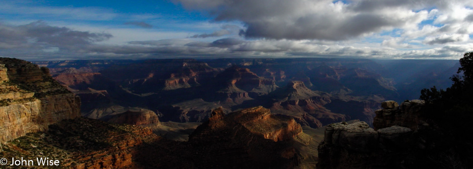 Sunrise at the Grand Canyon National Park in Arizona