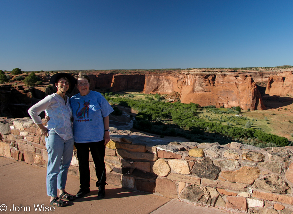 Caroline Wise and Jutta Engelhardt at Canyon De Chelly National Monument in Chinle, Arizona