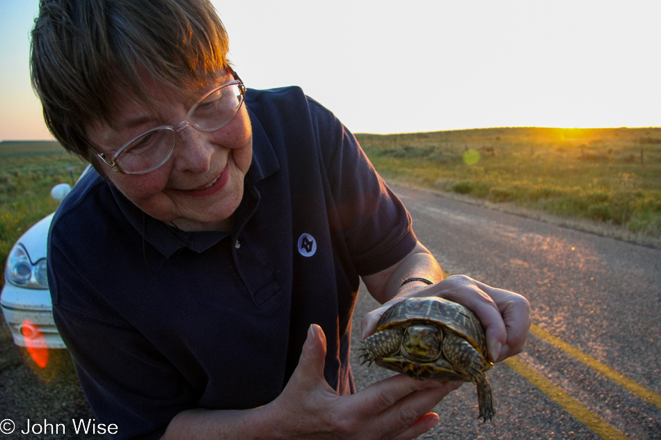 Jutta Engelhardt and a turtle in Texas