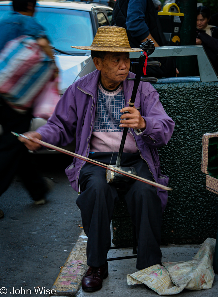 Erhu player in San Francisco, California