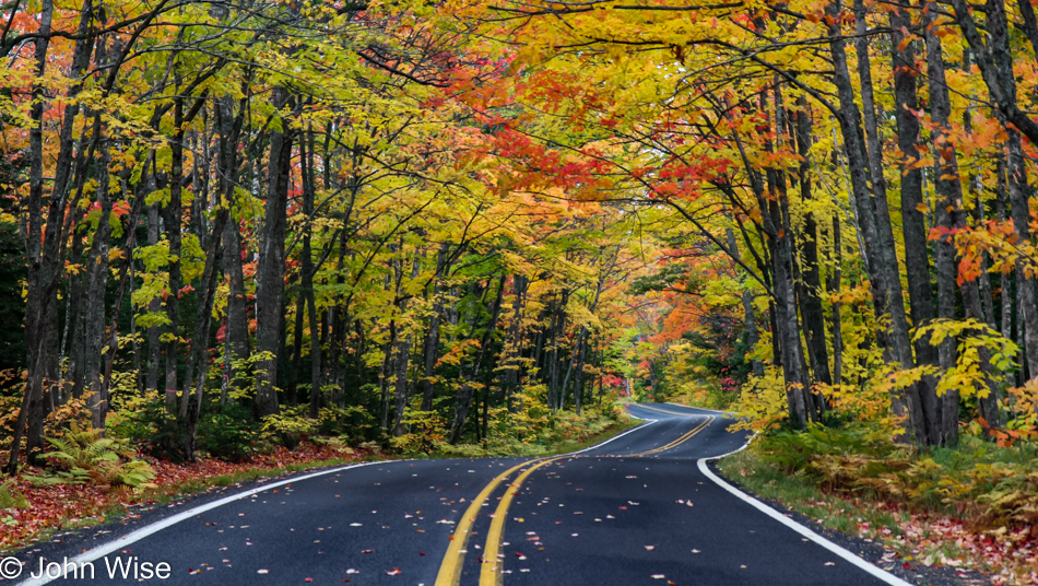 Driving south on US-41 on the Upper Peninsula of Michigan