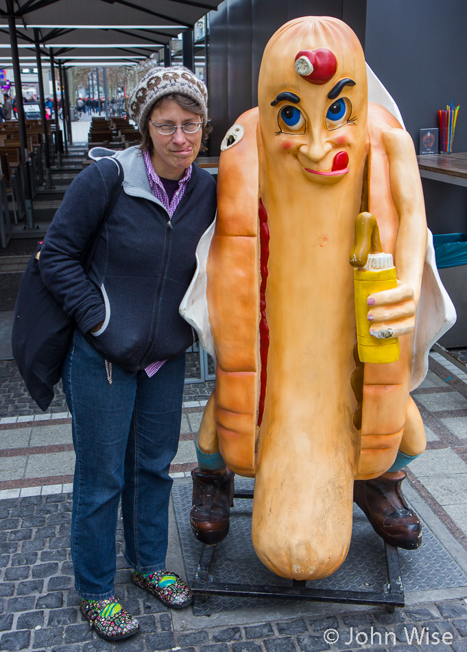 Caroline Wise and some anonymous Frankfurter as seen on the Zeil shopping area in Frankfurt, Germany