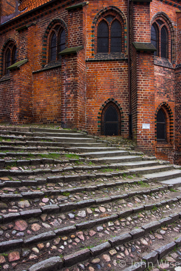 A fragment of a church and the steep path leading up to it in Lüneburg, Germany