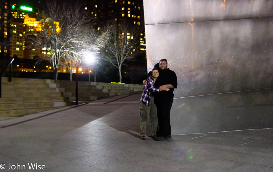 Caroline Wise and John Wise in front of Gateway Arch in St. Louis, Missouri