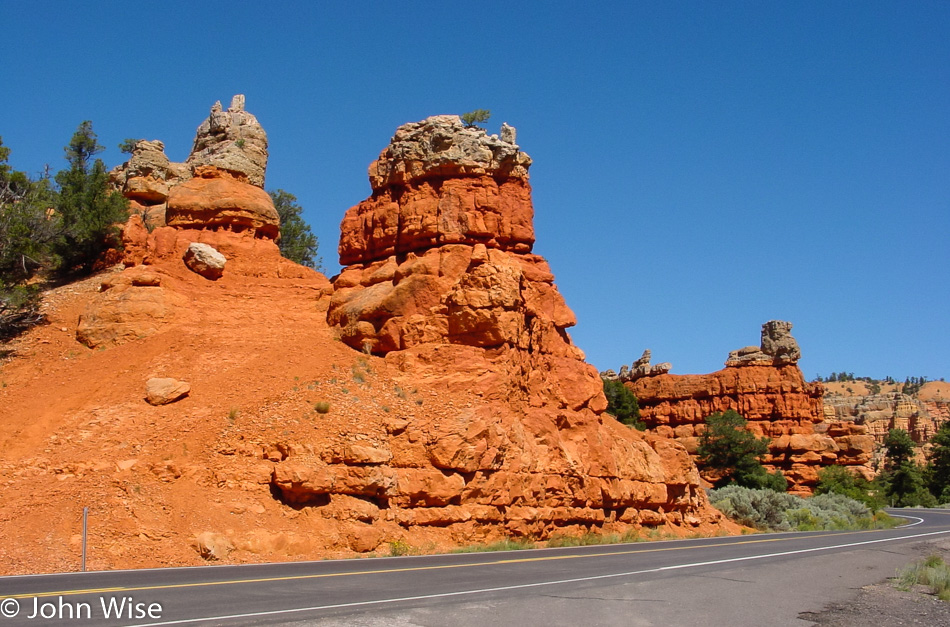 The road to Bryce Canyon National Park in Utah