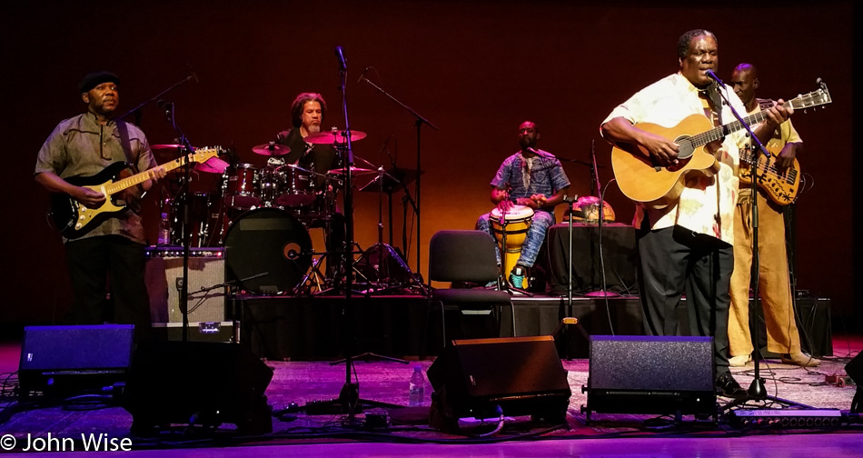 Acoustic Africa featuring Habib Koite & Vusi Mahlasela