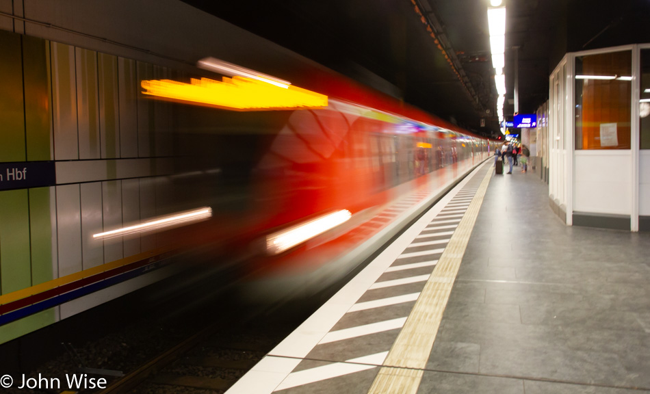 Approaching S-Bahn in Frankfurt Hauptbahnhof