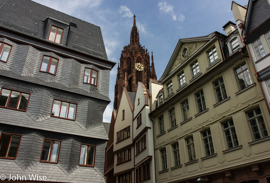 New construction near Frankfurt City Hall