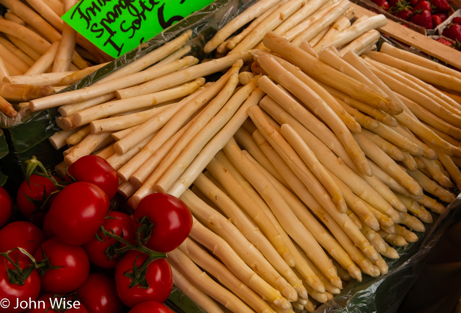 Asparagus at Erzeugermarkt at Konstablerwache in Frankfurt, Germany