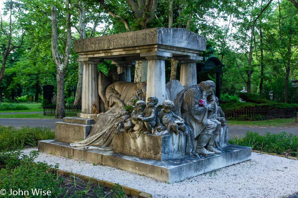 Fiume Road Cemetery in Budapest, Hungary