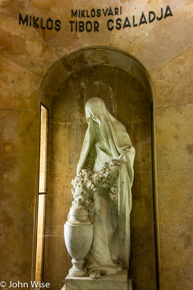 Fiume Road Cemetery in Budapest, Hungary