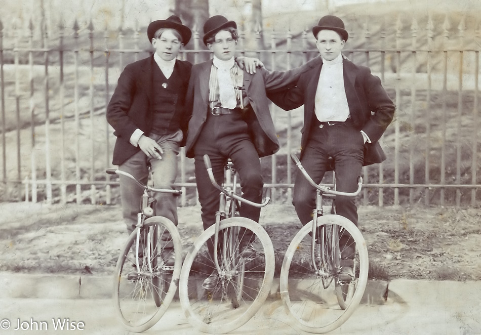 Rudolph Kurchhoff (left) and Herman Kurchhoff (center), unknown on right in Buffalo, New York circa 1902