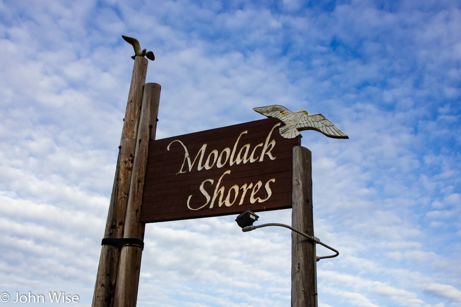 Moolak Shores Inn north of Newport, Oregon