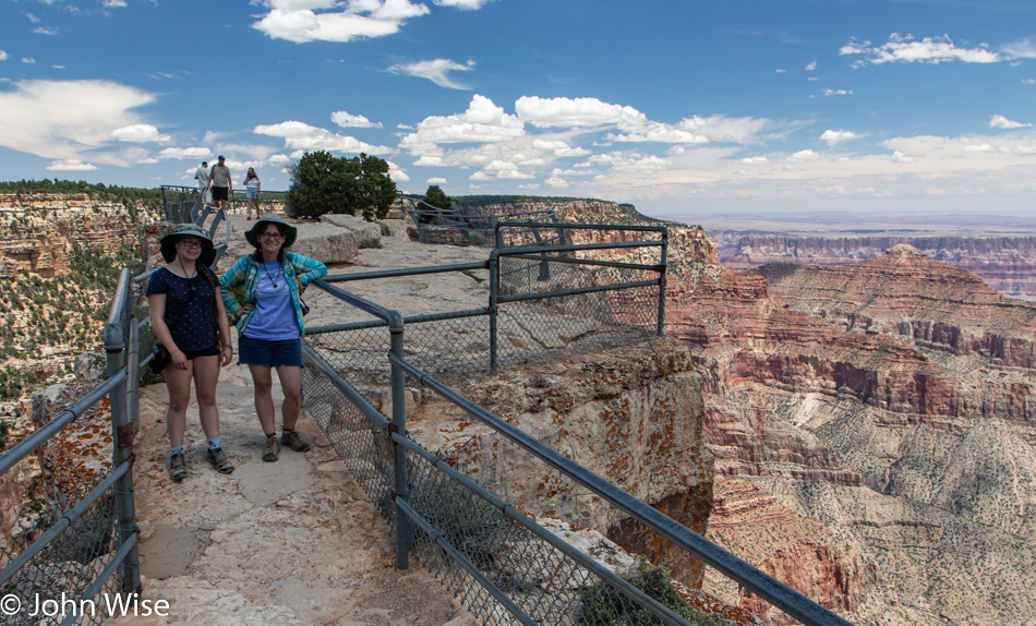 Caroline Wise and Katharina Engelhardt at the Grand Canyon National Park in Arizona