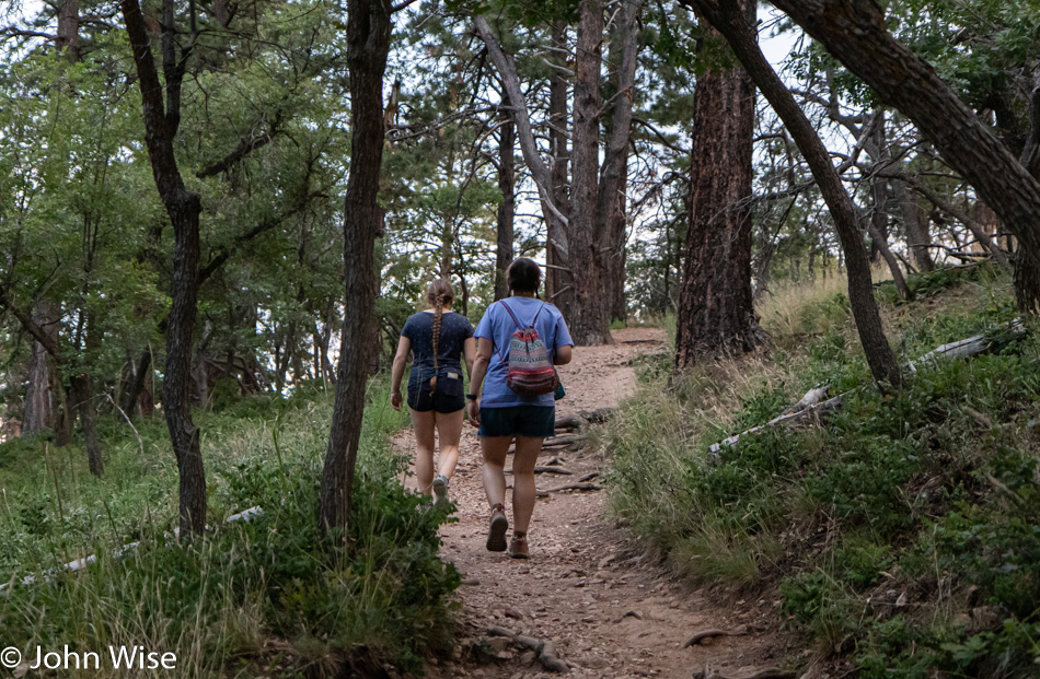 Caroline Wise and Katharina Engelhardt at the Grand Canyon National Park in Arizona