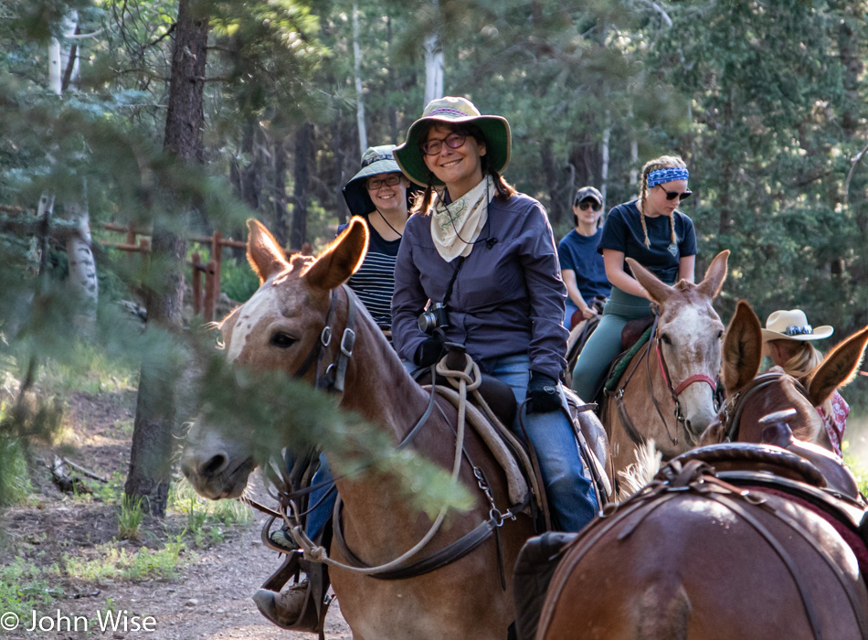 Caroline Wise and Katharina Engelhardt at the Grand Canyon National Park in Arizona