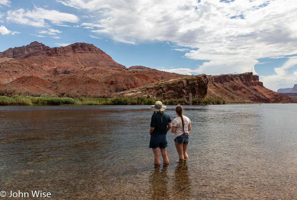 Caroline Wise and Katharina Engelhardt at the Grand Canyon National Park in Arizona