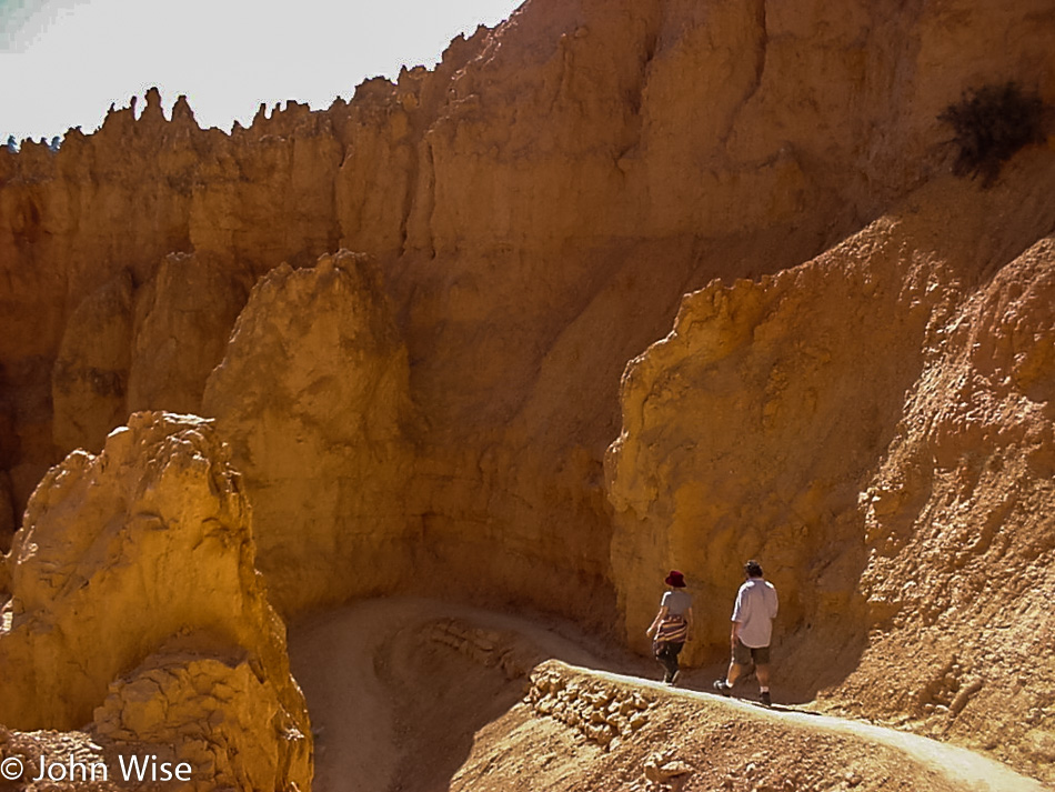 Caroline Wise and John Wise hiking in Bryce Canyon National Park Utah 1999