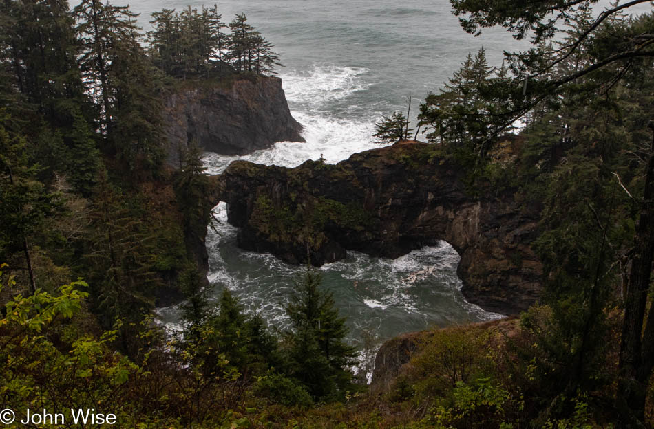 Natural Bridges north of Brookings, Oregon