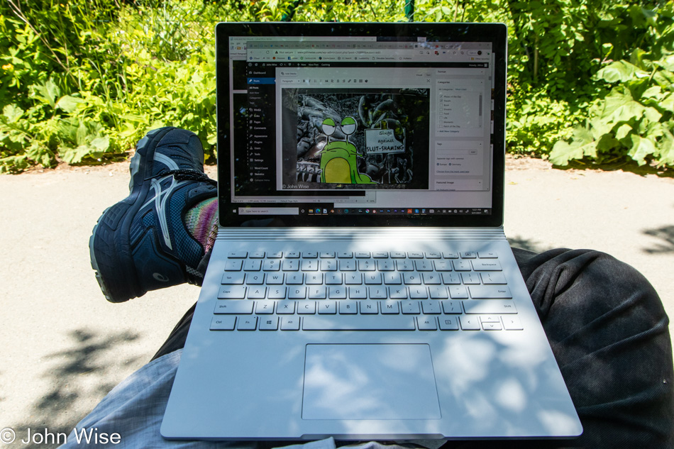 My Temporary Desk in Frankfurt, Germany