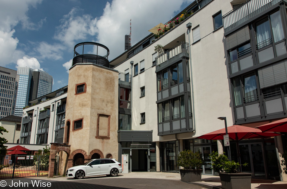 Lebenshaus St. Leonhard in Frankfurt, Germany