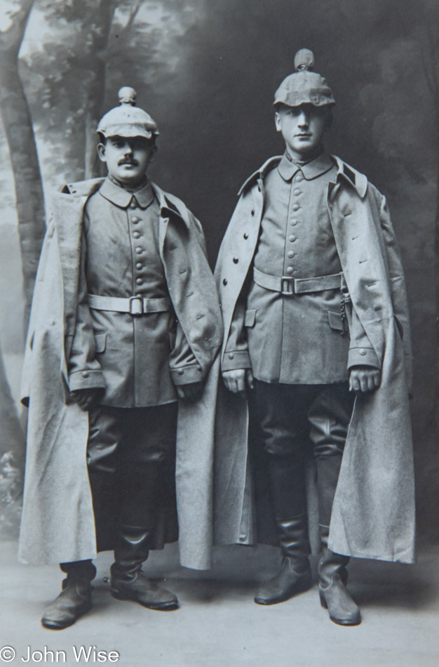 Friedrich Vespermann on the right during World War I in Germany