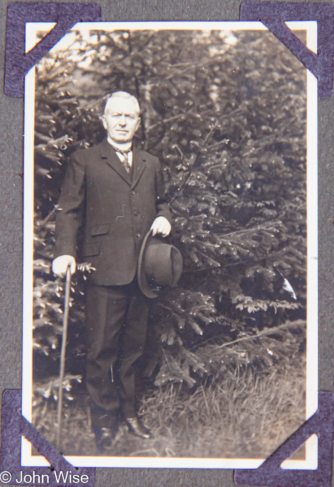 Otto Linnenkohl father of Wilhelm Linnenkohl in Quedlinburg, Germany 1929