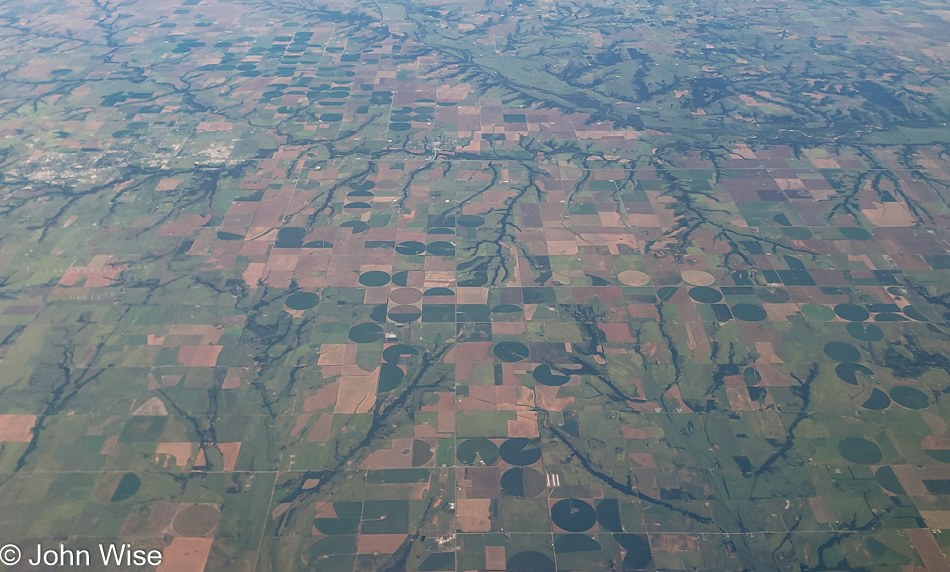 Flying over America to Chicago, Illinois