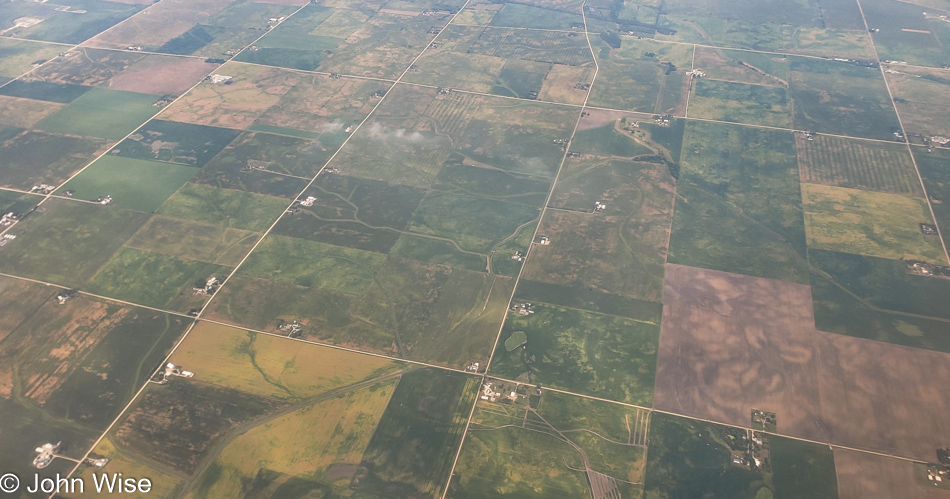 Flying over America to Chicago, Illinois