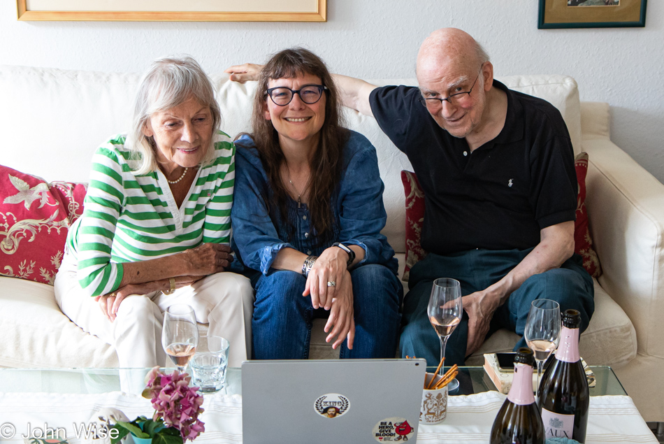 Vevie, Caroline Wise, and Hanns Engelhardt in Geisenheim