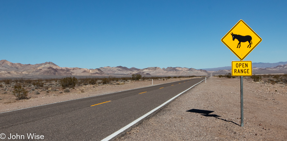 Highway 374 in Nevada on the way to Beatty