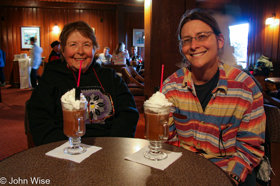 Caroline Wise and Jutta Engelhardt at the Grand Canyon National Park, Arizona