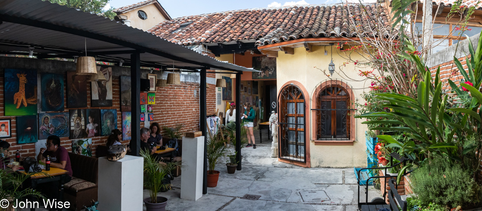 La Antigua – Galería de Arte & Café in San Cristóbal de las Casas, Mexico