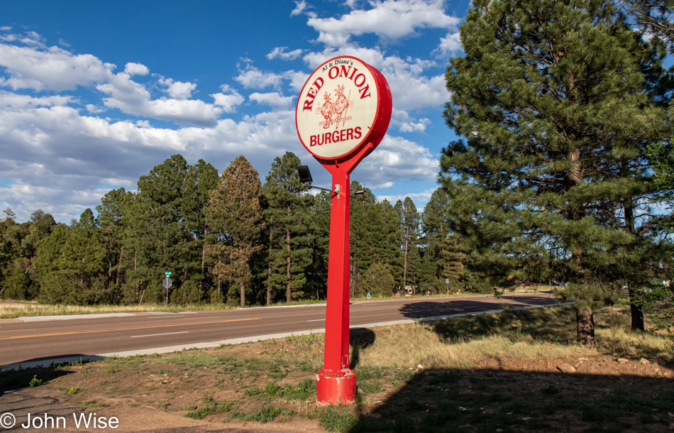 Al & Diane's Red Onion Lounge in Heber-Overgaard, Arizona