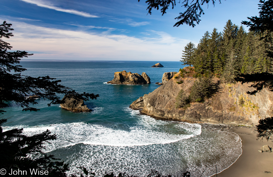 Arch Rock to Secret Beach Trail in Brookings, Oregon