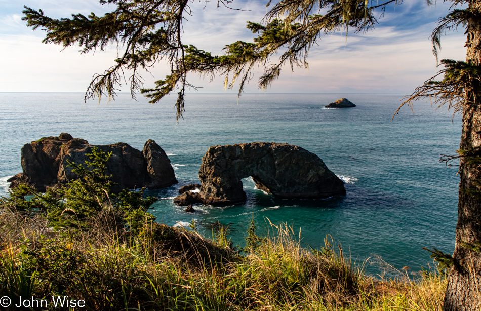 Arch Rock to Secret Beach Trail in Brookings, Oregon