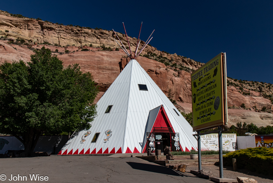 Native American Curio Shop on Interstate 40 at the New Mexico and Arizona State Line