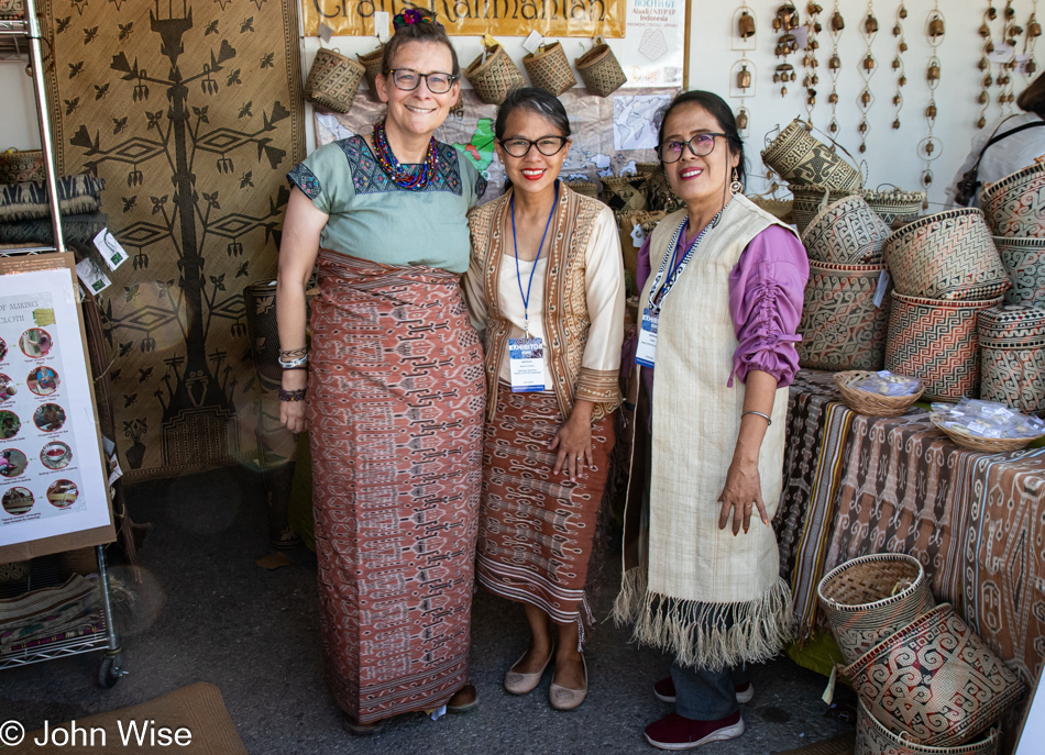 Caroline Wise with Maria Cristina and the weaver named Abadi of Abadi from Indonesia at the International Folk Art Market in Santa Fe, New Mexico