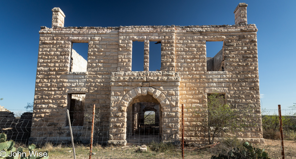 Stiles Courthouse in Big Lake, Texas